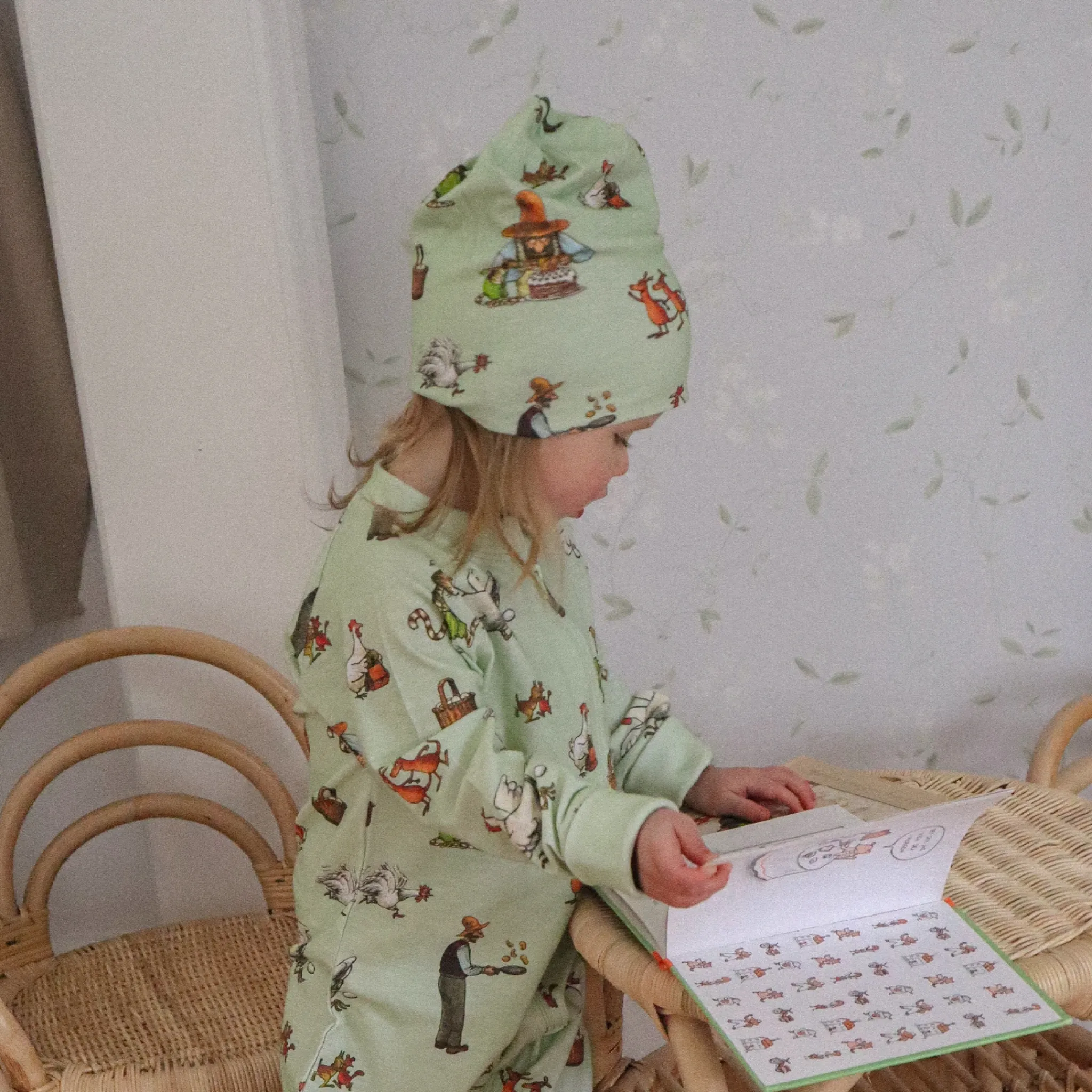 Barn Geggamoja Tunna Mössor<Mössa Pettson och Findus Grön