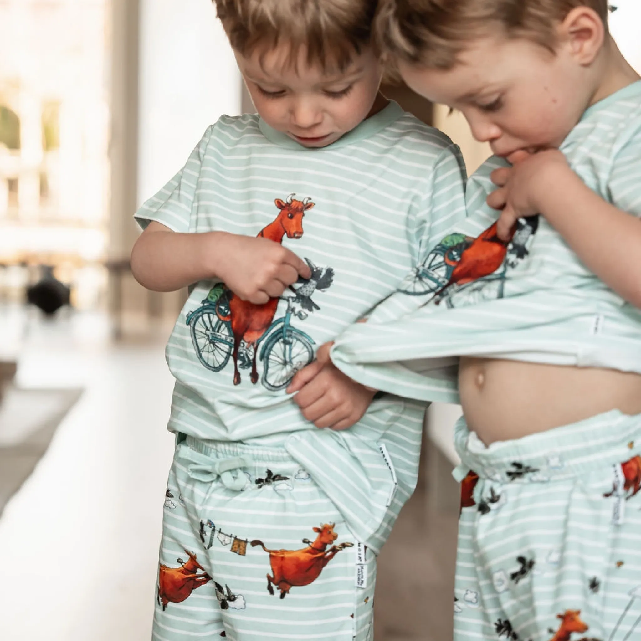 Barn Geggamoja Shorts|T-Shirts<Pyjamas-set Mamma Mu och Kråkan Mint/Vit