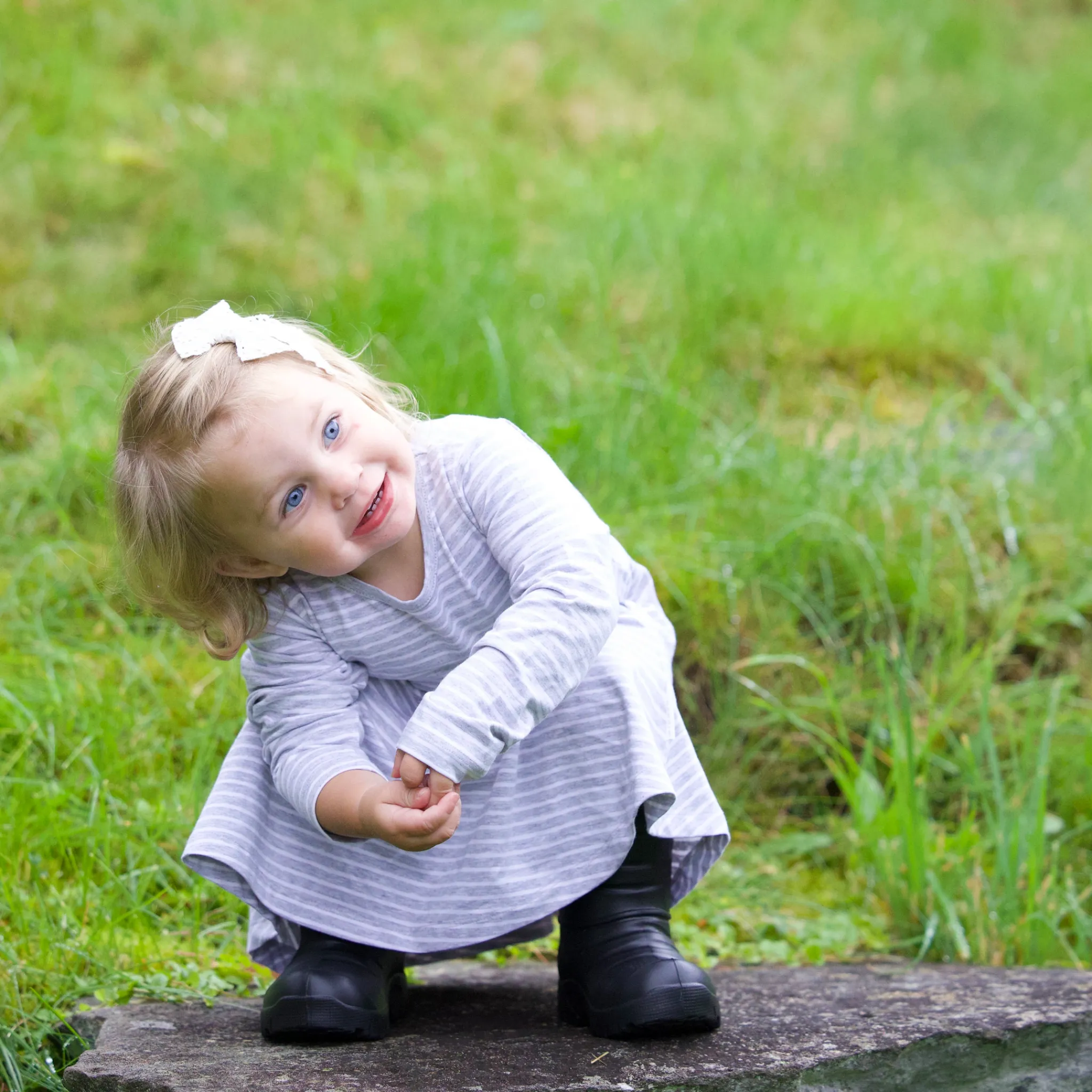 Barn Geggamoja Klänningar|Bambukläder<Snurrklänning Bambu Classic Grå/Vit