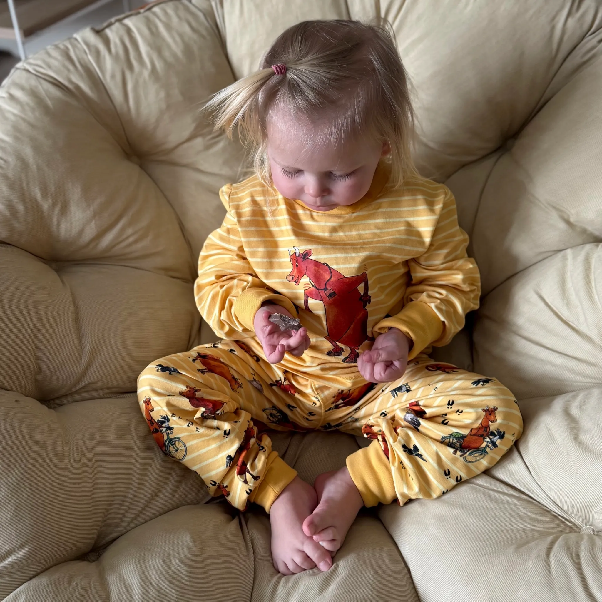 Barn Geggamoja Pyjamas Tvådelad<Tvådelad Pyjamas Mamma Mu och Kråkan Gul/Vit