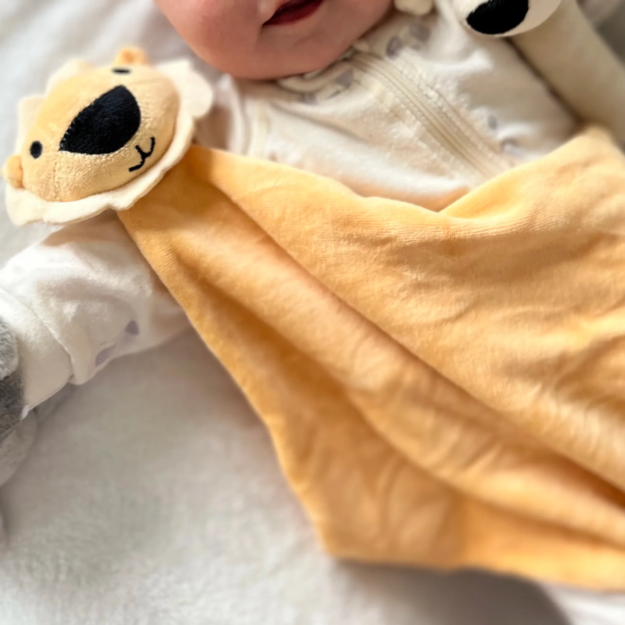 Barn Geggamoja Babyfiltar Och Snuttefiltar|Nyfödd<Velourfilt gul lejon