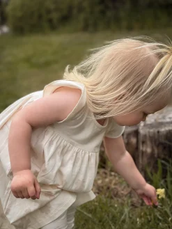 Barn Geggamoja Bambukläder<Volangklänning Bambu Klöver Beige